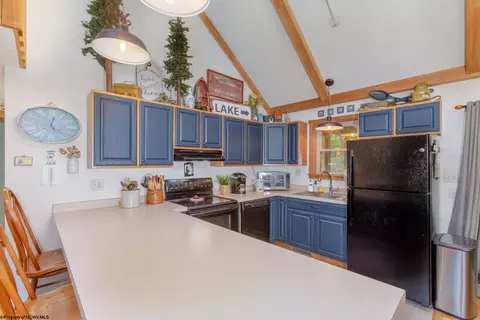 Kitchen - 409 Aster Dr, Terra Alta, WV 26764 photo 1 of 4