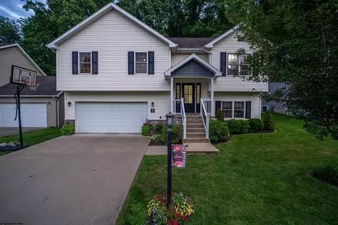 106 Ruidosa Ln, Morgantown, WV 26508