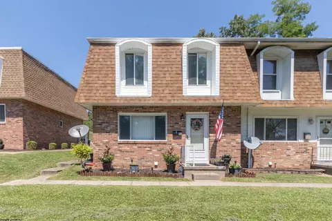 96 Pinewood Rd, Clarksburg, WV 26301