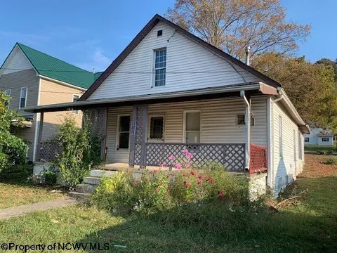 177 Serpell Ave, Belington, WV 26250