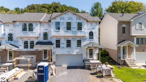 986 Ashton Pl, Morgantown, WV 26508