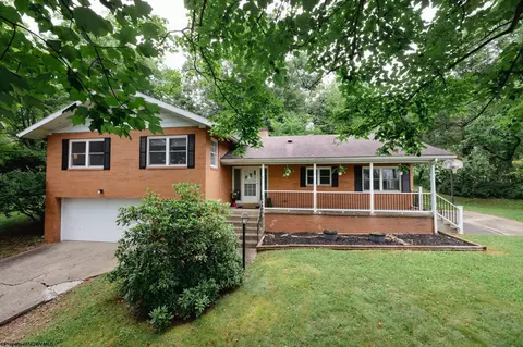 643 Valley View St, Morgantown, WV 26505