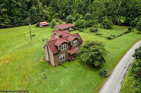 4783 Upper Crooked Fork Rd, Gassaway, WV 26624