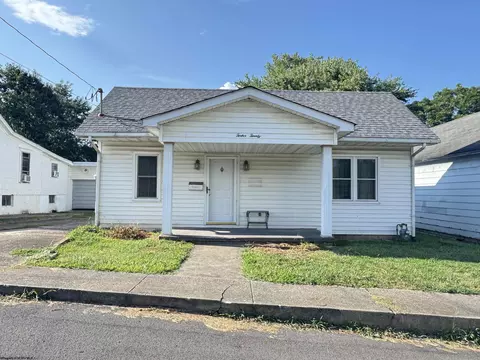 1220 12th St, Weston, WV 26452
