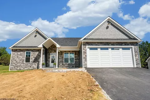 80 Baron Ct, Hopwood, PA 15445