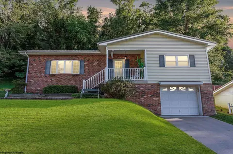 503 Riverview Ave, Westover, WV 26501