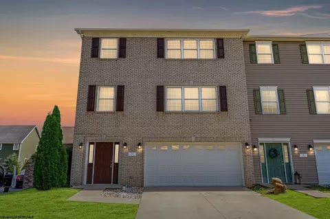 214 Tarbert Ct, Morgantown, WV 26508