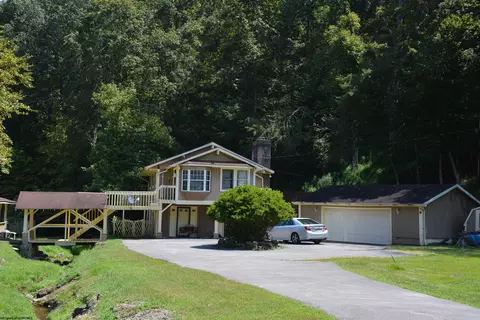 617 Sauls Run Rd, Weston, WV 26452
