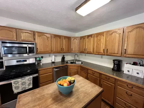 449 Hampton Rd, Fairmont, WV 26554 photo 14