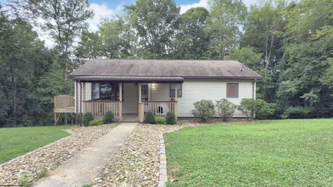 1141 Plum Run Rd, Grafton, WV 26354