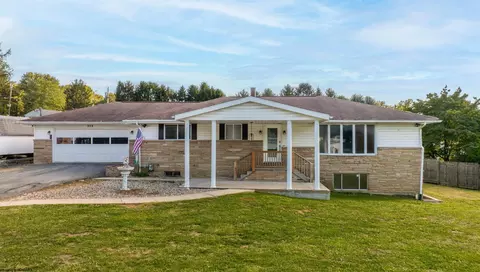 374 Brookhaven Rd, Morgantown, WV 26508