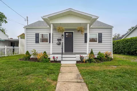 560 Plymouth Ave, Morgantown, WV 26505