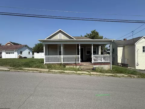 1112 N 17th St, Clarksburg, WV 26301