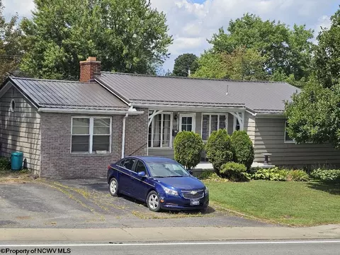 607 S Pike St, Shinnston, WV 26431