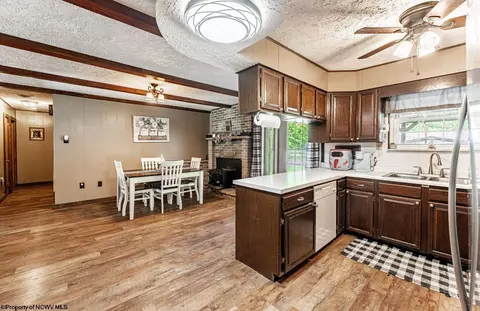 2122 Daybrook Rd, Fairview, WV 26570 photo 6