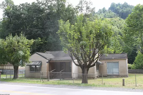 105 Point Mountain Rd, Webster Springs, WV 26288