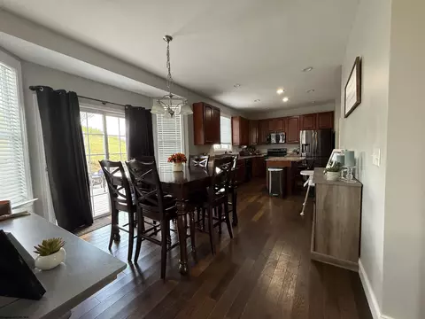Dining - 44 Ruby Dr, Bridgeport, WV 26330 photo 4 of 4