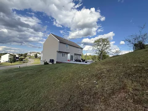 Exterior - 44 Ruby Dr, Bridgeport, WV 26330 photo 4 of 4