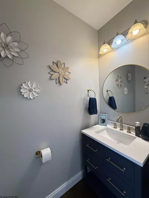Bath - 44 Ruby Dr, Bridgeport, WV 26330 photo 1 of 6