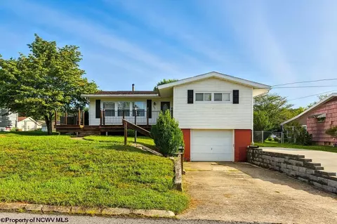 Exterior - 111 Circle Dr, Bridgeport, WV 26330 photo 1 of 8