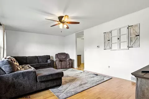 Living - 111 Circle Dr, Bridgeport, WV 26330 photo 1 of 5