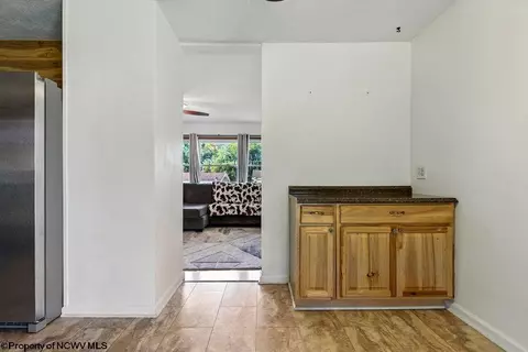 Entry Way - 111 Circle Dr, Bridgeport, WV 26330 photo 2 of 3