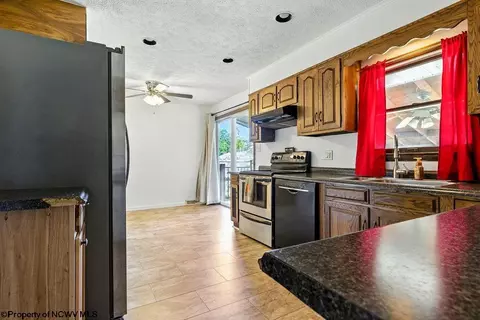 Kitchen - 111 Circle Dr, Bridgeport, WV 26330 photo 2 of 2