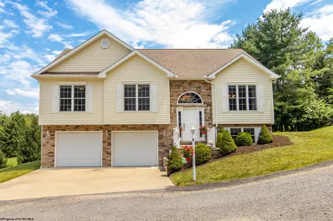 205 Marble Dr, Morgantown, WV 26508