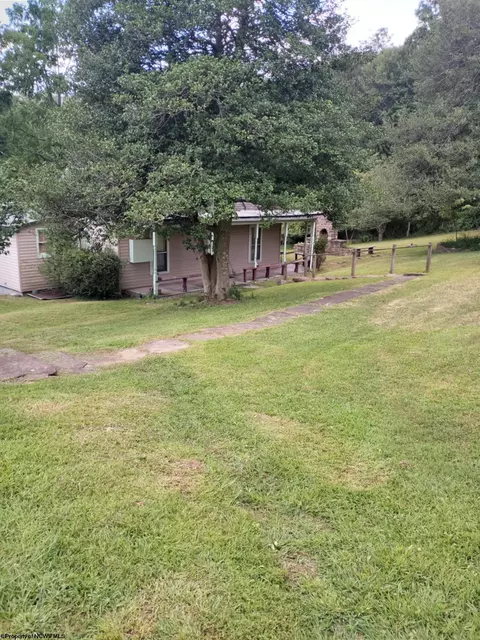 2507 Bailey Ridge Rd, Buckhannon, WV 26201