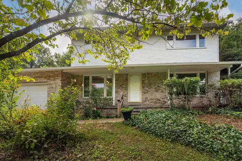 1016 Village Dr, Morgantown, WV 26505