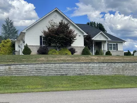 10 Jarrett Dr, Buckhannon, WV 26201