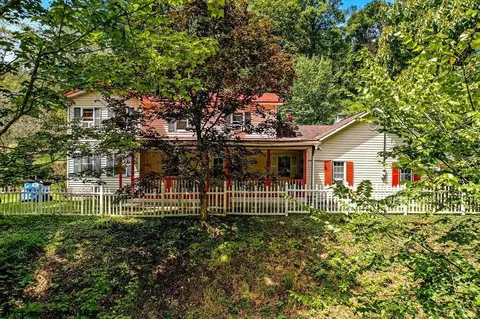 409 Nutters Run Rd, Nutter Fort, WV 26301
