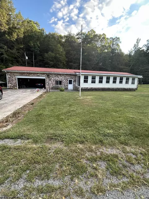 8106 Alton Rd, Adrian, WV 26210