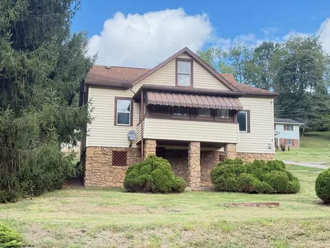 1352 Limestone Rd, Clarksburg, WV 26301