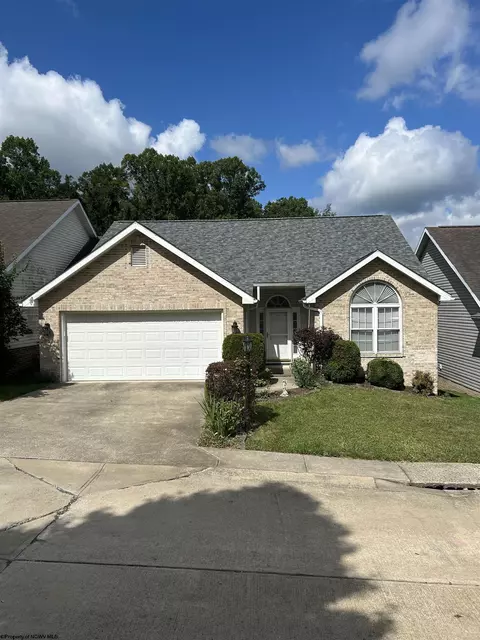 109 Cobblestone Cir, Morgantown, WV 26505