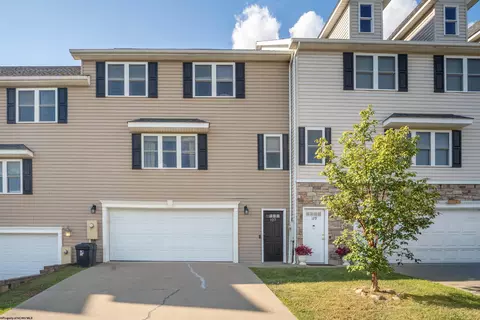 127 Stanley St, Morgantown, WV 26508