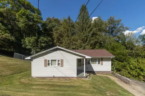 256 W Woodland Ave, Clarksburg, WV 26301