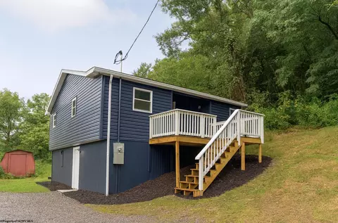775 Fort Martin Rd, Maidsville, WV 26541