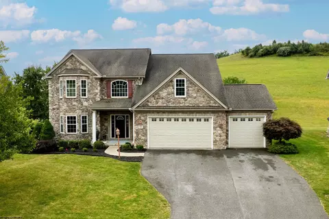 53 Bancroft Ct, Bridgeport, WV 26330