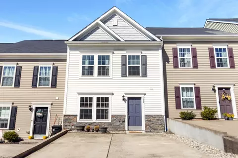 129 Inlet St, Morgantown, WV 26508