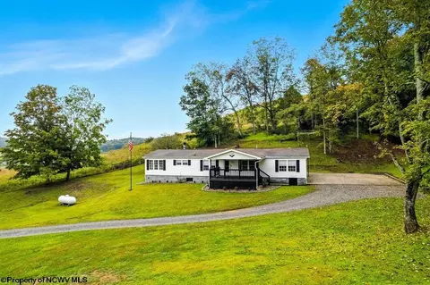 1756 Corbin Branch Rd, Bridgeport, WV 26330