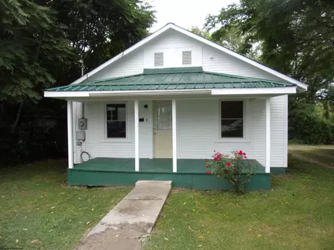 88 Randolph St, Buckhannon, WV 26201