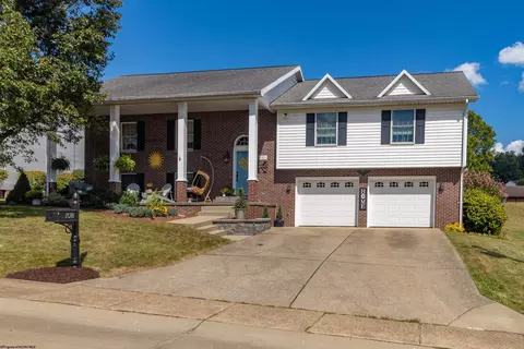 108 Ventura Dr, Bridgeport, WV 26330