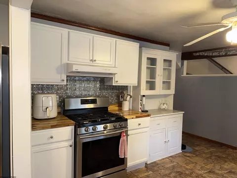 Kitchen - 262 Eakin Ave, Dailey, WV 26259 photo 5 of 5