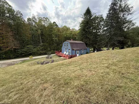 Exterior - 262 Eakin Ave, Dailey, WV 26259 photo 1 of 2