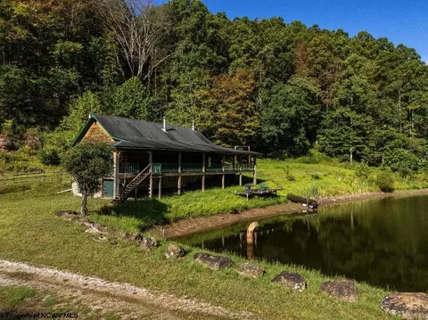 475 Rohrig Rd, Smithfield, WV 26437