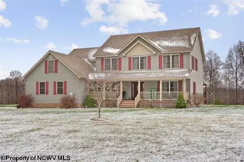 320 Thacker Ln, Belington, WV 26250