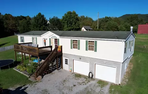 1414 Gilman Rd, Elkins, WV 26241