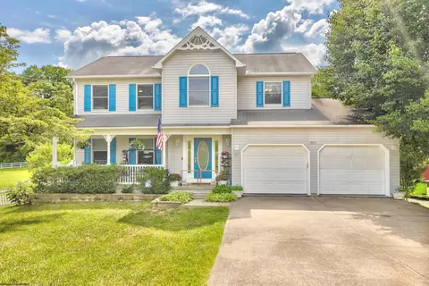 2011 Adamsville Rd, Shinnston, WV 26431