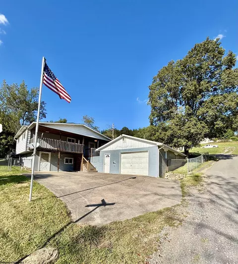 213 Ivy St, Morgantown, WV 26501